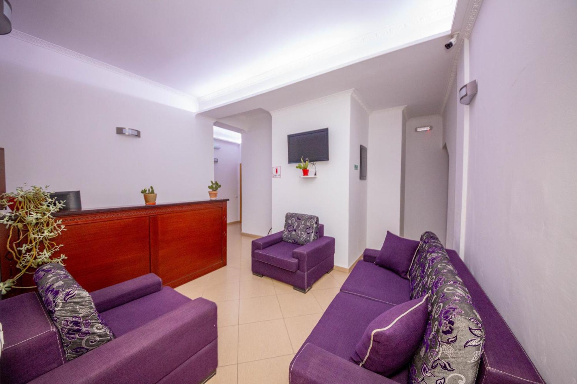 Hotel Shpella Berat Buitenkant foto