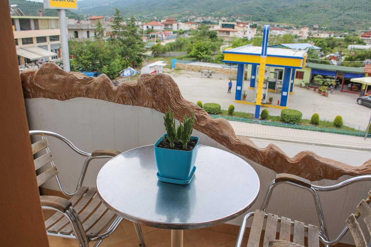 Hotel Shpella Berat Buitenkant foto