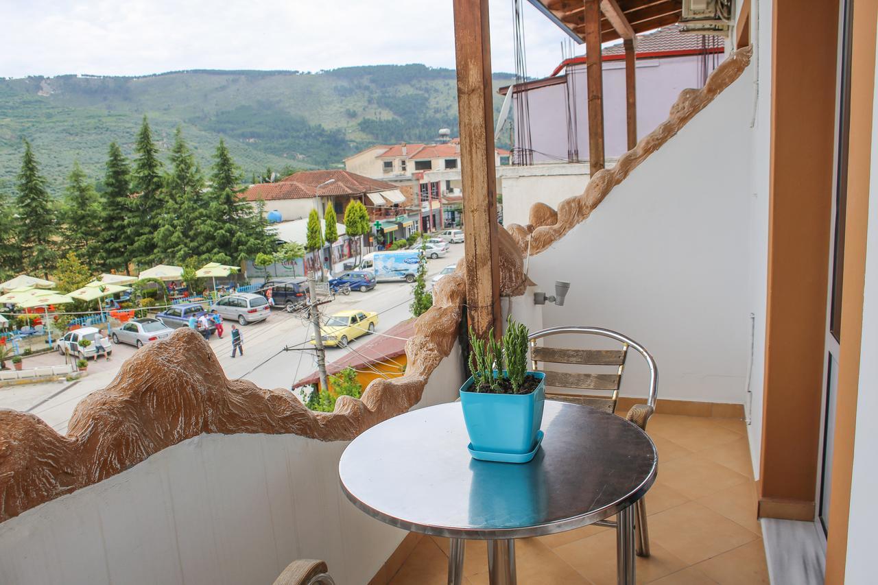 Hotel Shpella Berat Buitenkant foto